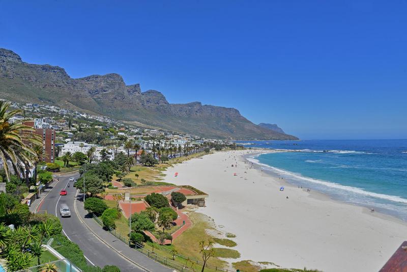 8 Bedroom Property for Sale in Camps Bay Western Cape
